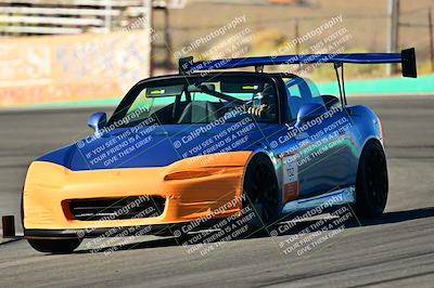 media/Oct-18-2025-Extreme Speed (Sat) [[d6d7e1fef1]]/Group 1 Red/Session 1 (Turn 4)/